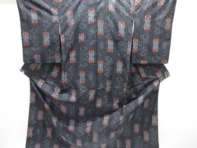 JAPANESE KIMONO / OSHIMA TSUMUGI / ENSEMBLE / WOVEN ABSTRACT FLOWER ARABESQUE